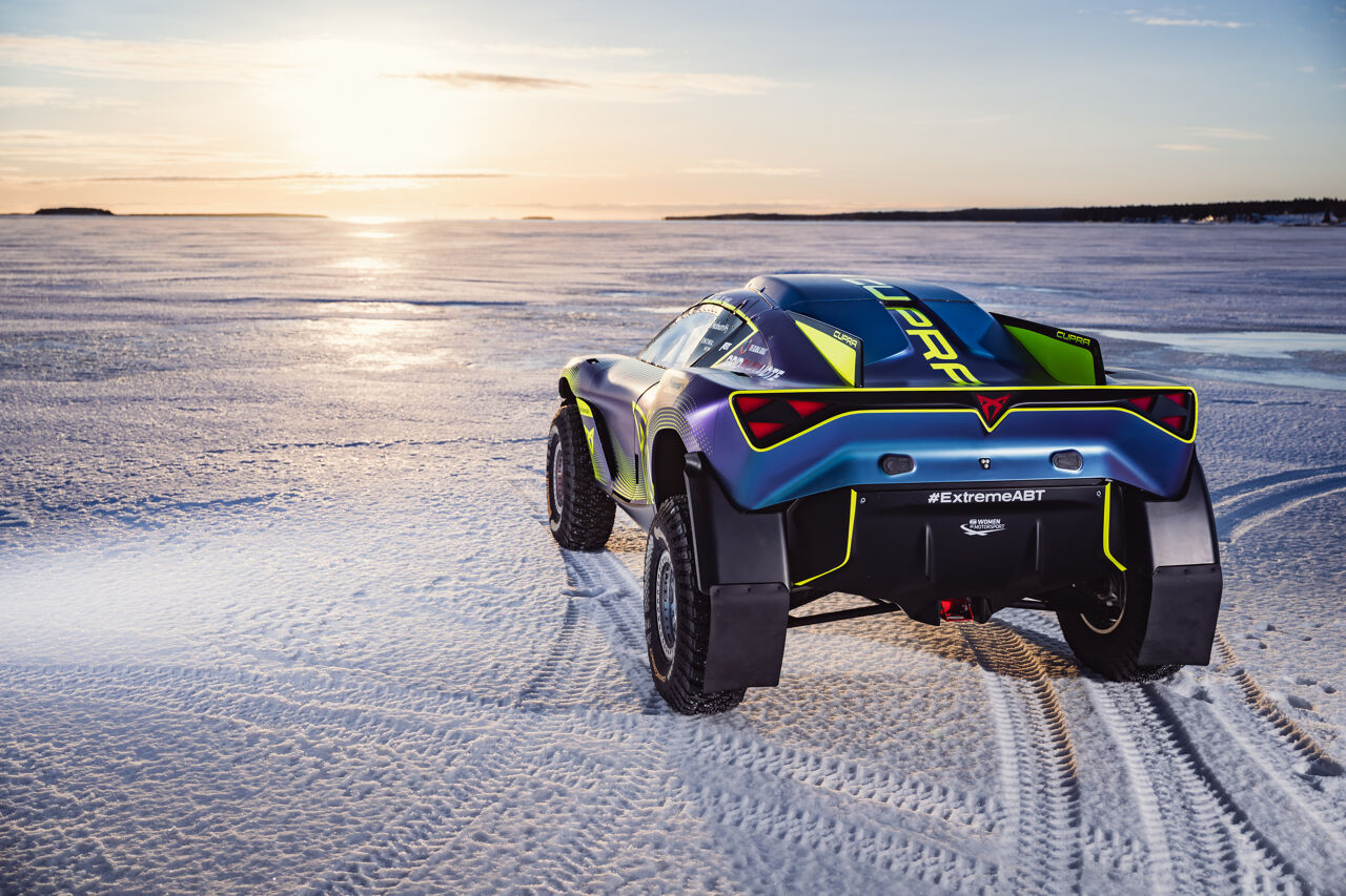 abt-cupra-xes-2023-season-is-on-new-livery-and-klara-andersson-joining-nasser-al-attiyah-behind-the-wheel-08-hq