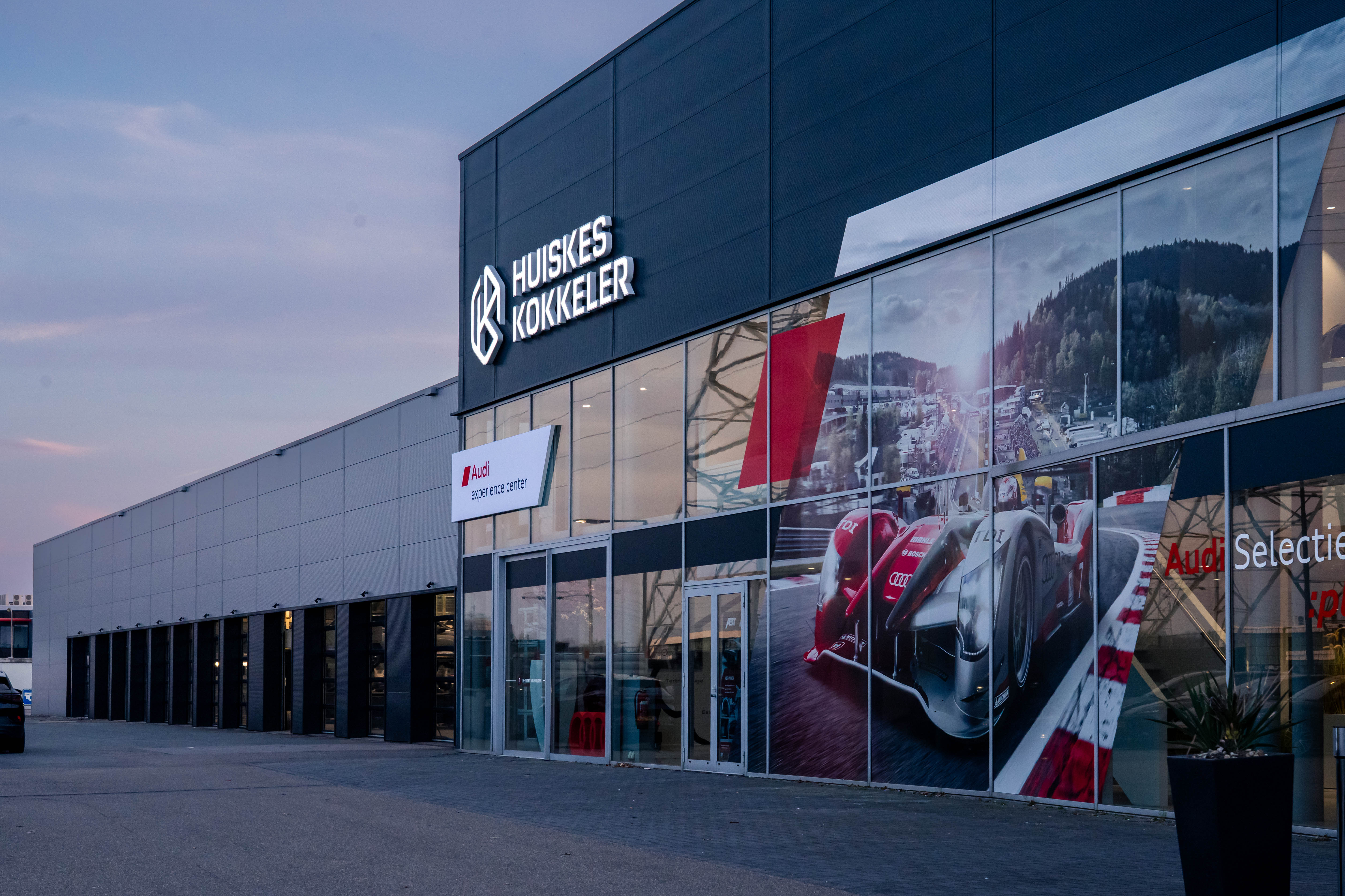 Huiskes-Kokkeler breidt uit met eerste Audi experience center