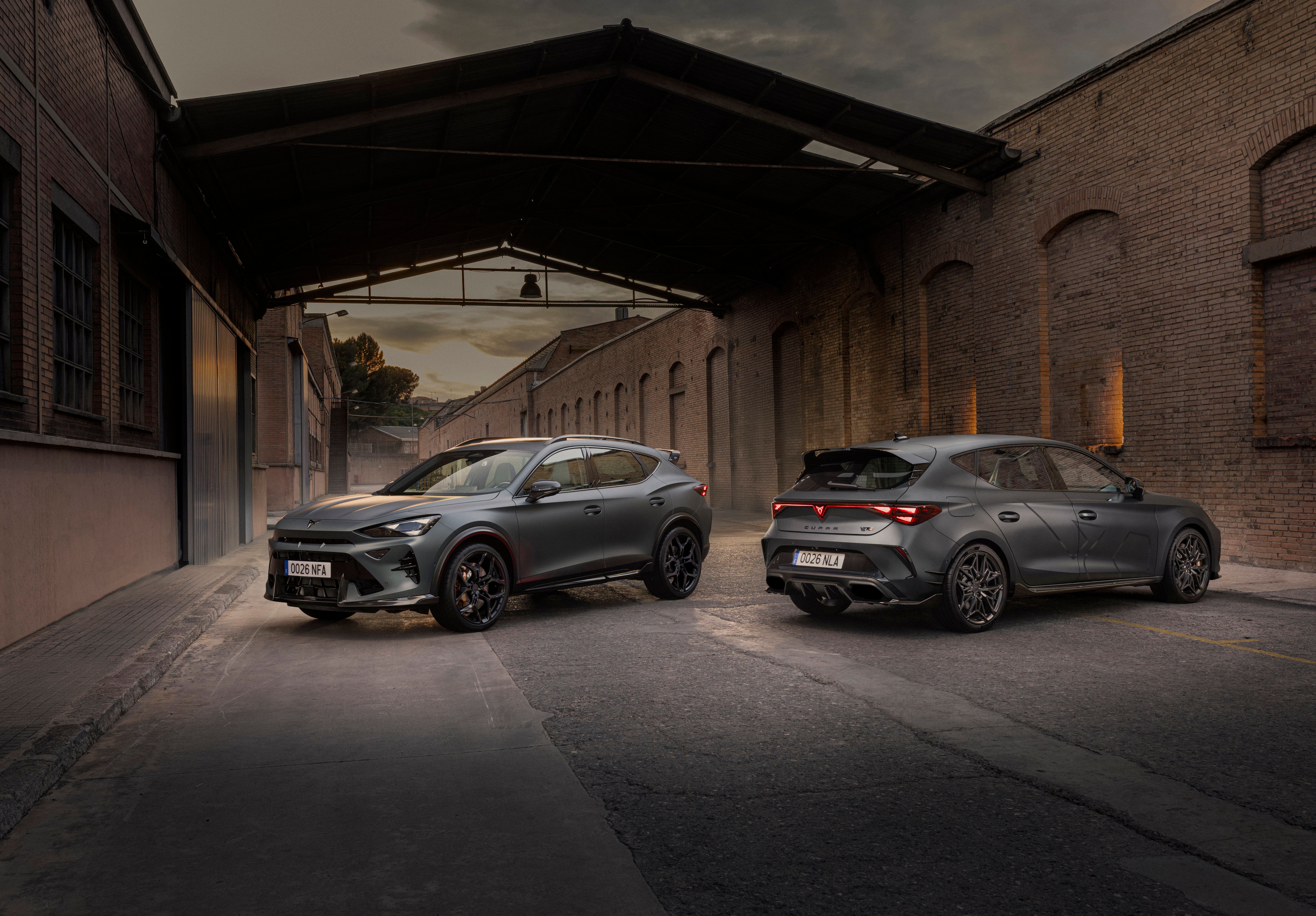 CUPRA vernieuwt e-Hybrid gamma en introduceert CUSTOM CUPRA BY ABT
