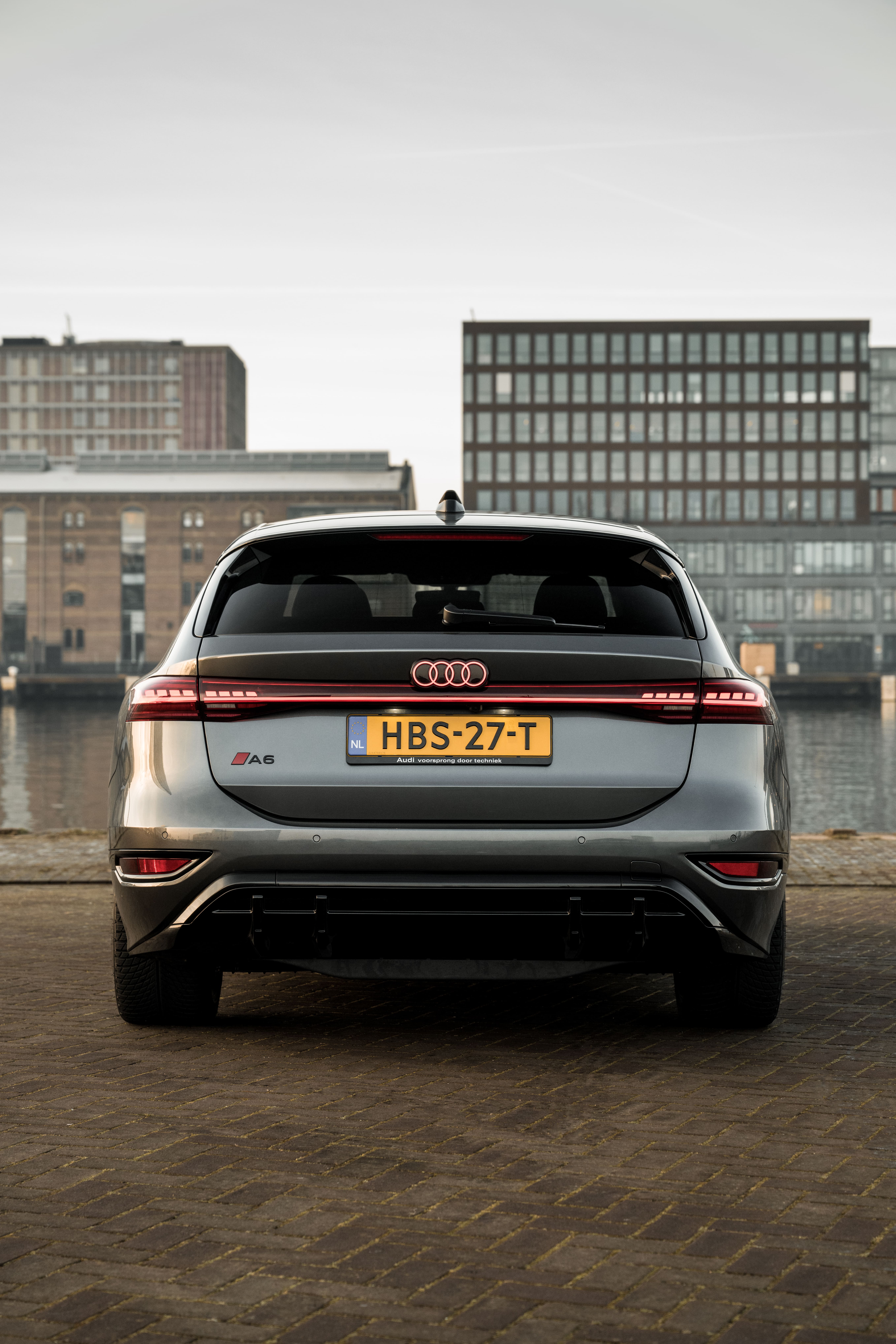 Audi A6 Avant e-tron (5)