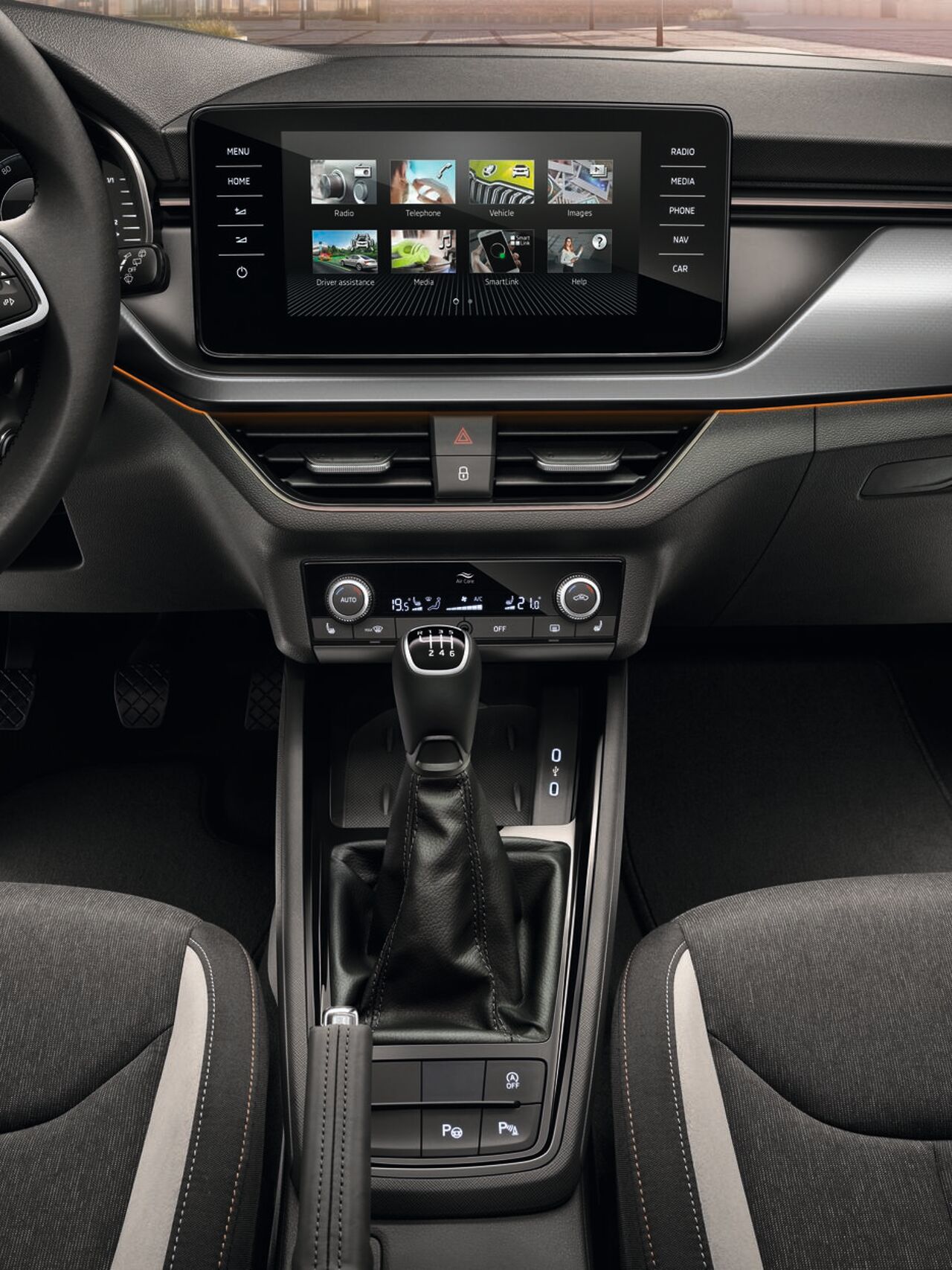 Web Ready JPG-KMQ_NG_104_1121