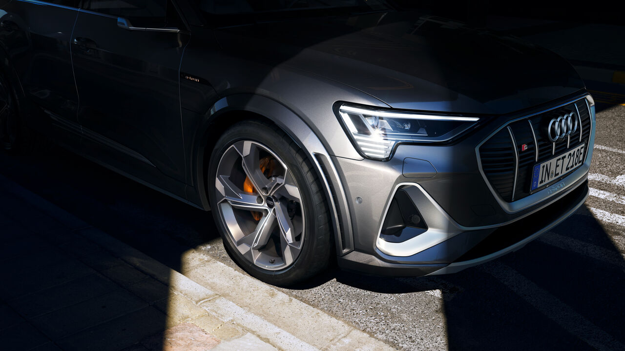 ARS3850-68 Audi e-tron S2 (1)