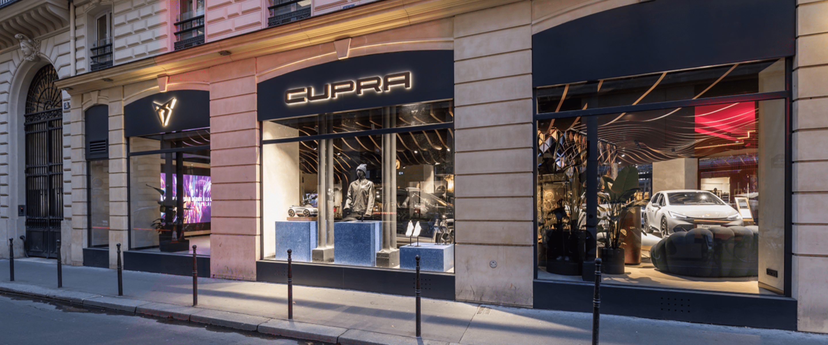 Nieuwe City Garage van CUPRA is geopend in Parijs