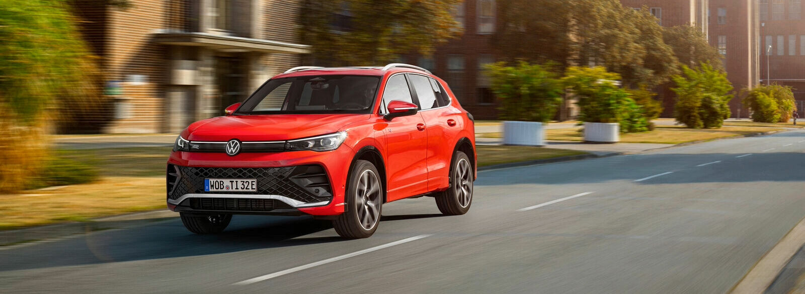 DB2023AU01065_web_1600