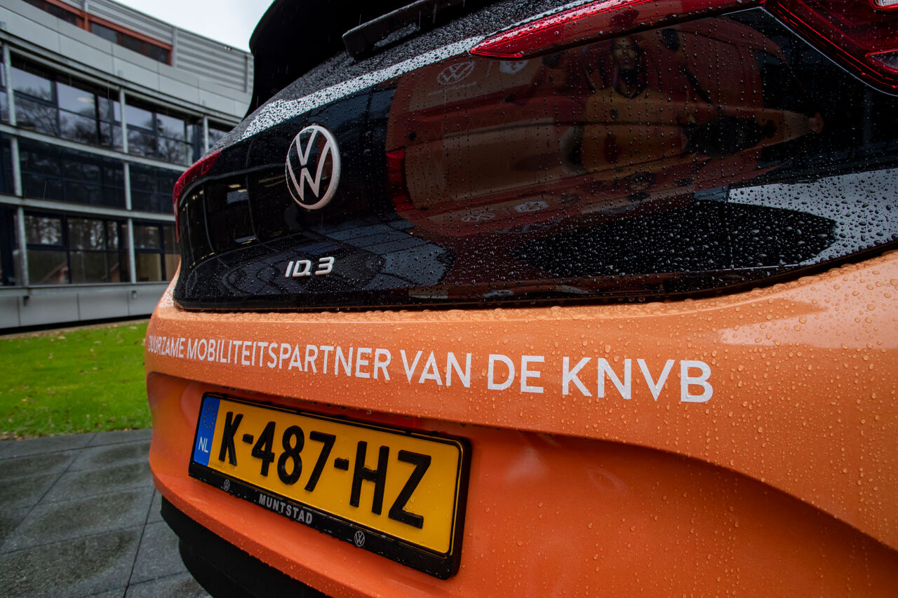 volkswagen-knvb1