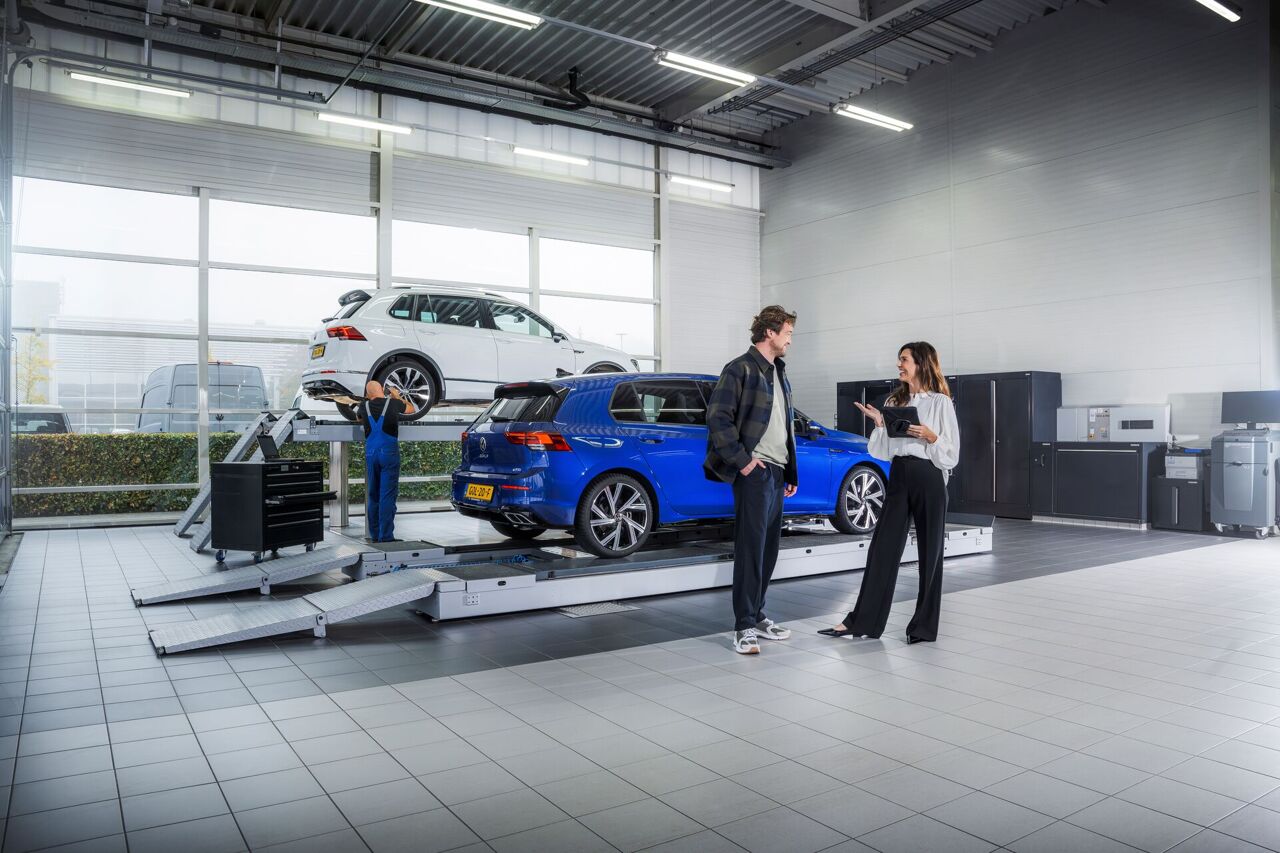 Web Ready JPG-JPG 2024-10-23 AB24280 VW 2330 Economy Service VW - V4-12 BEW