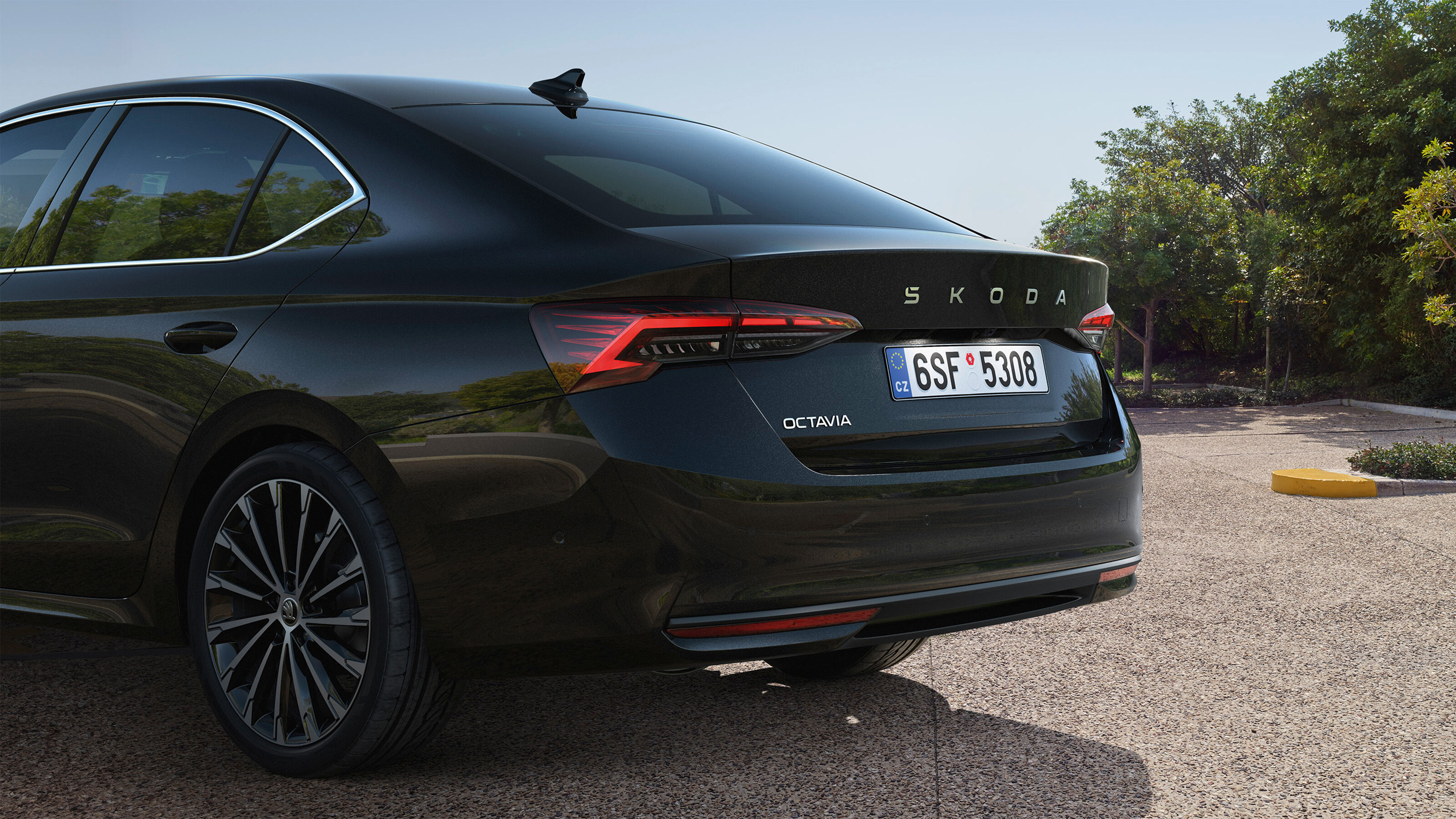 Bekijk hier de vernieuwde Octavia 2024