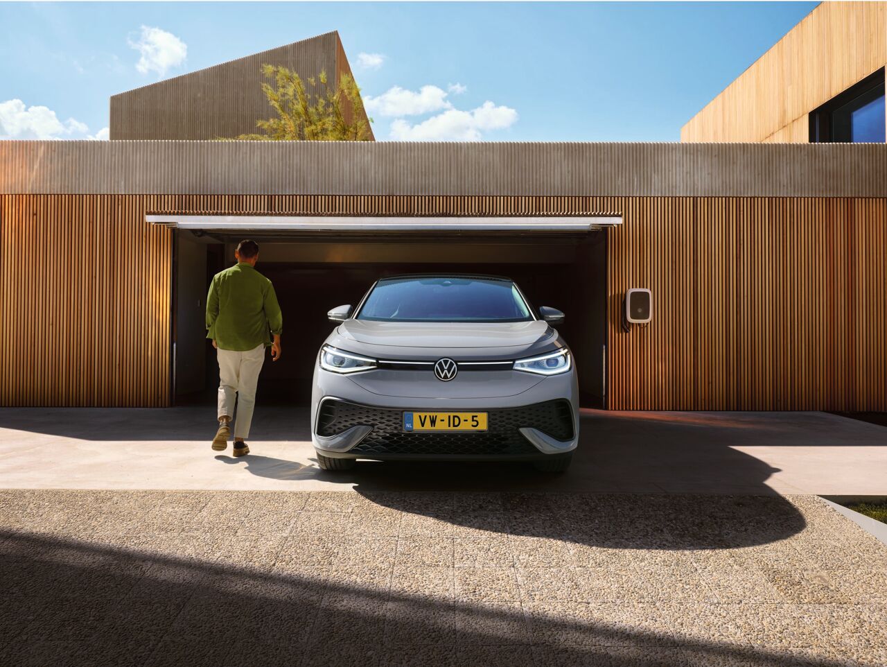 Web Ready JPG-ID.5 IC0369