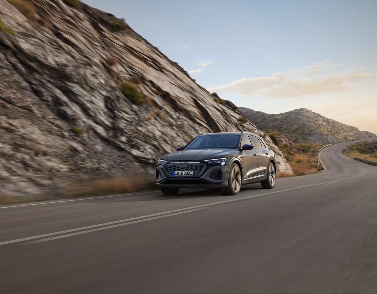 Audi Q8 e-tron - v121