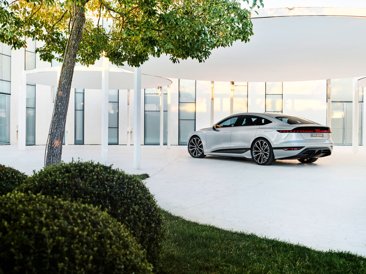audia6e-tronconcept8
