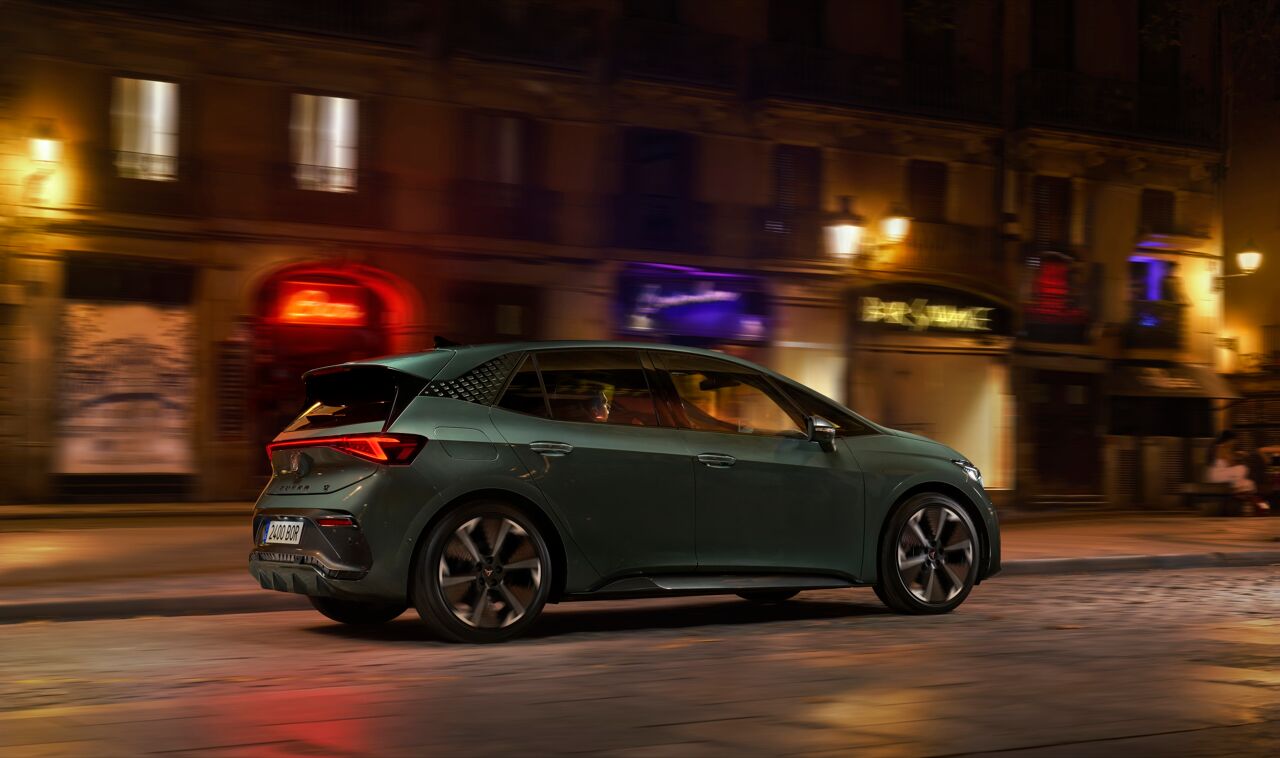 Medium-3920-CUPRABornVZ