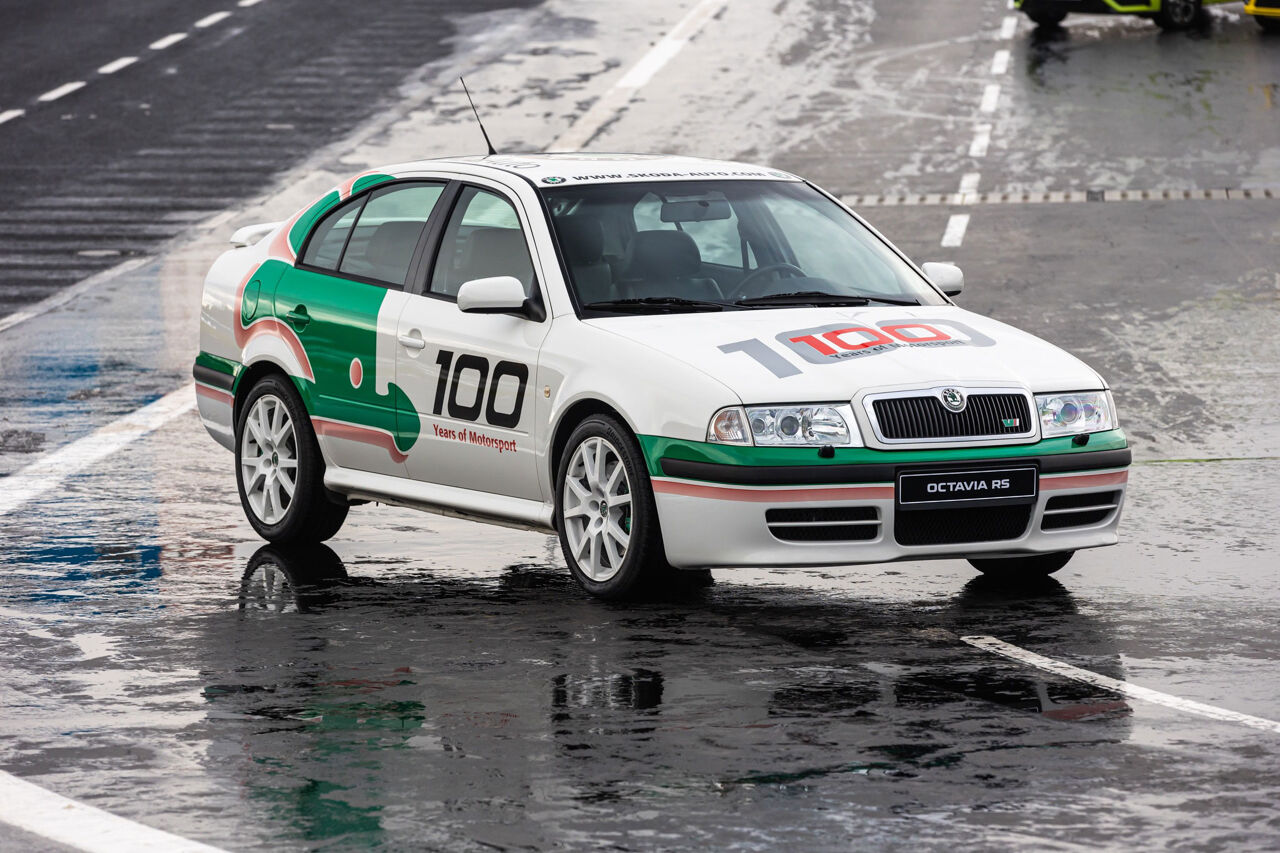 skoda-octavia-rs-253-2-e9e9f9a8