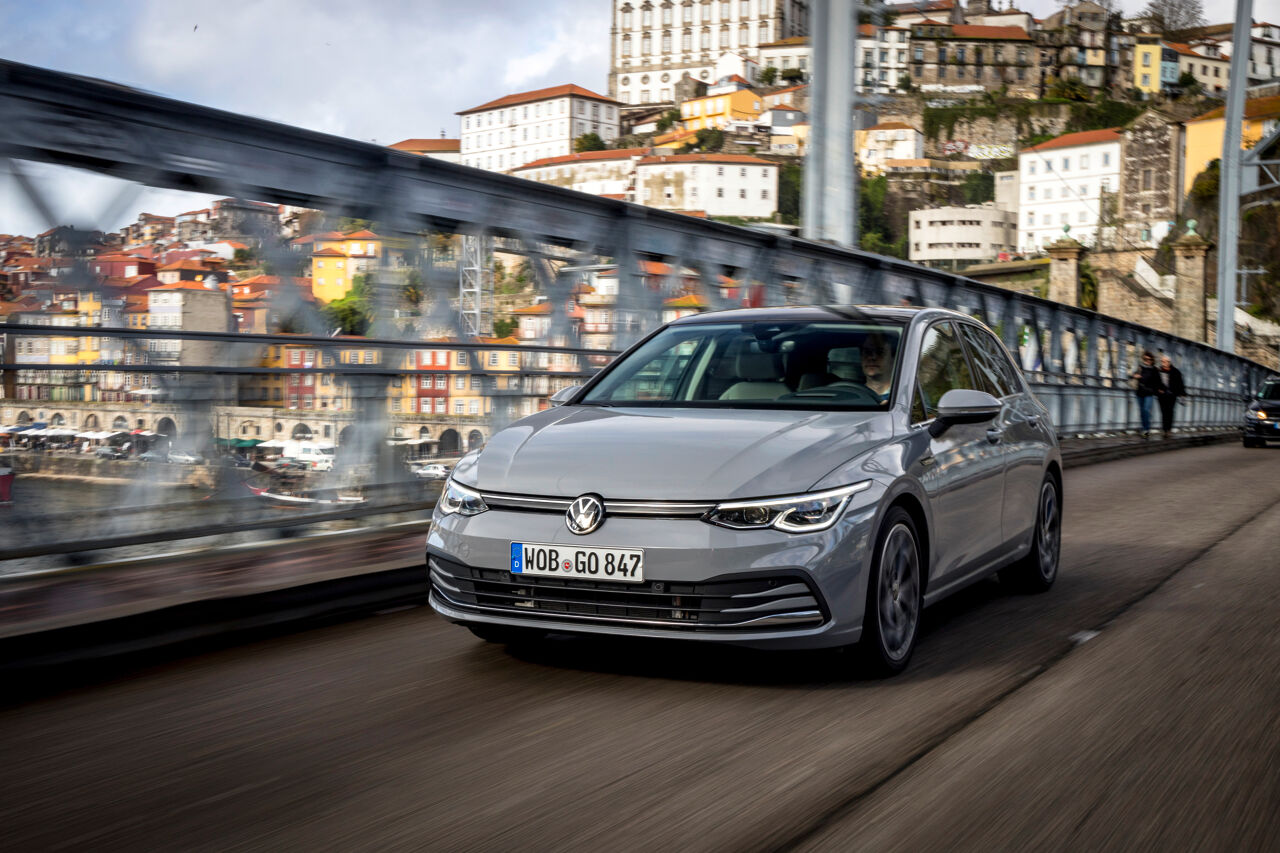 Volkswagen Golf 8 (1)