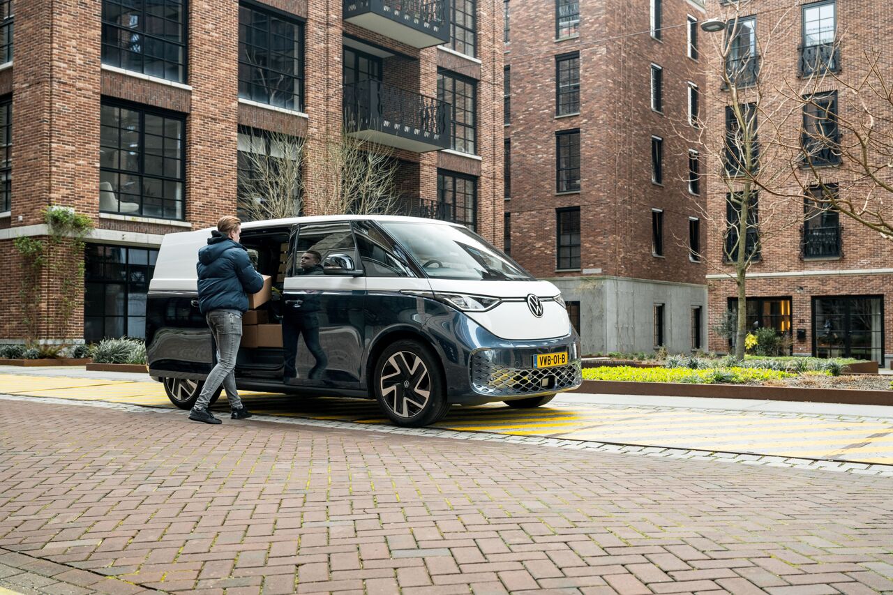 Web Ready JPG-VW ID. BUZZ CARGO -10