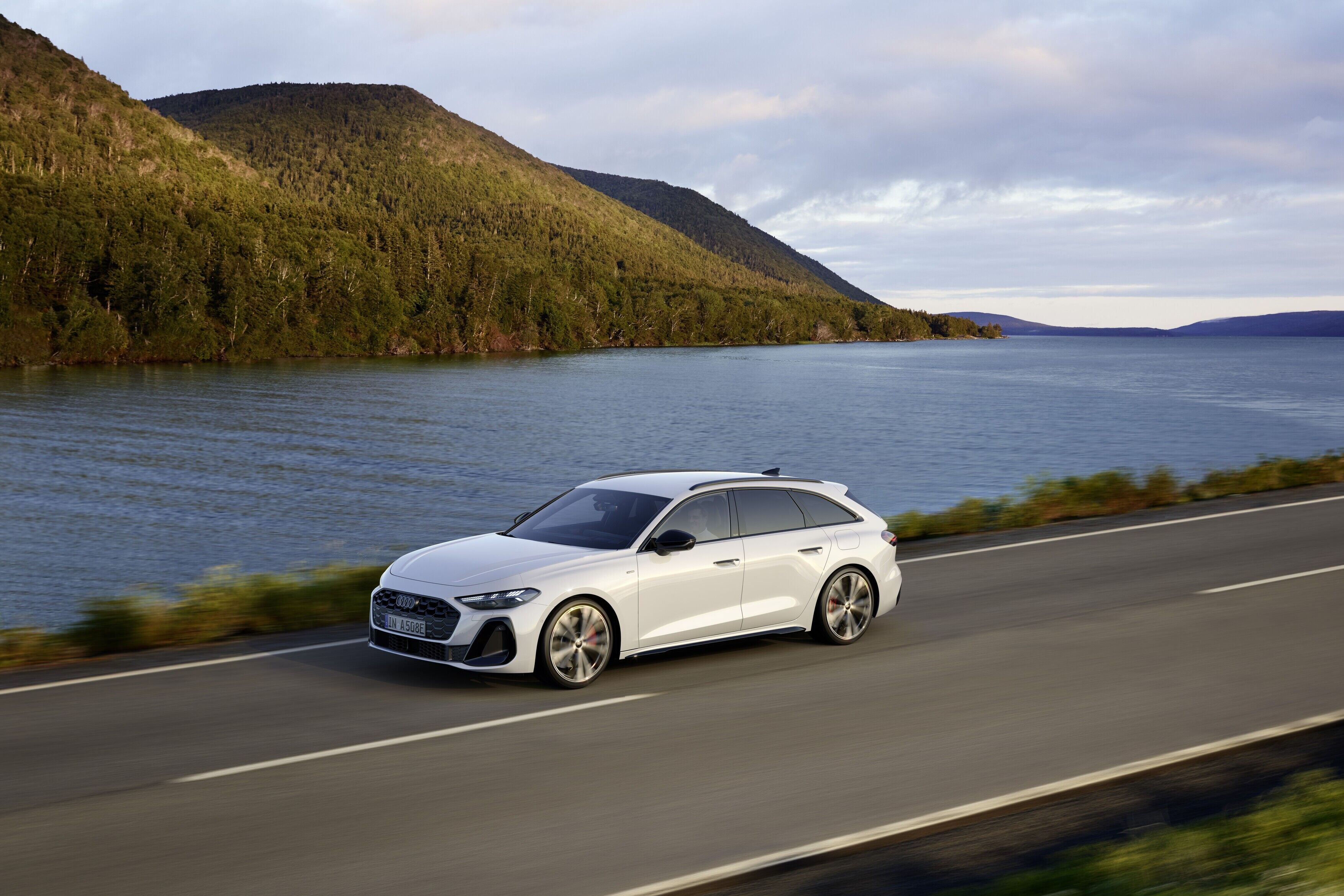 Audi A5 Avant e-hybrid