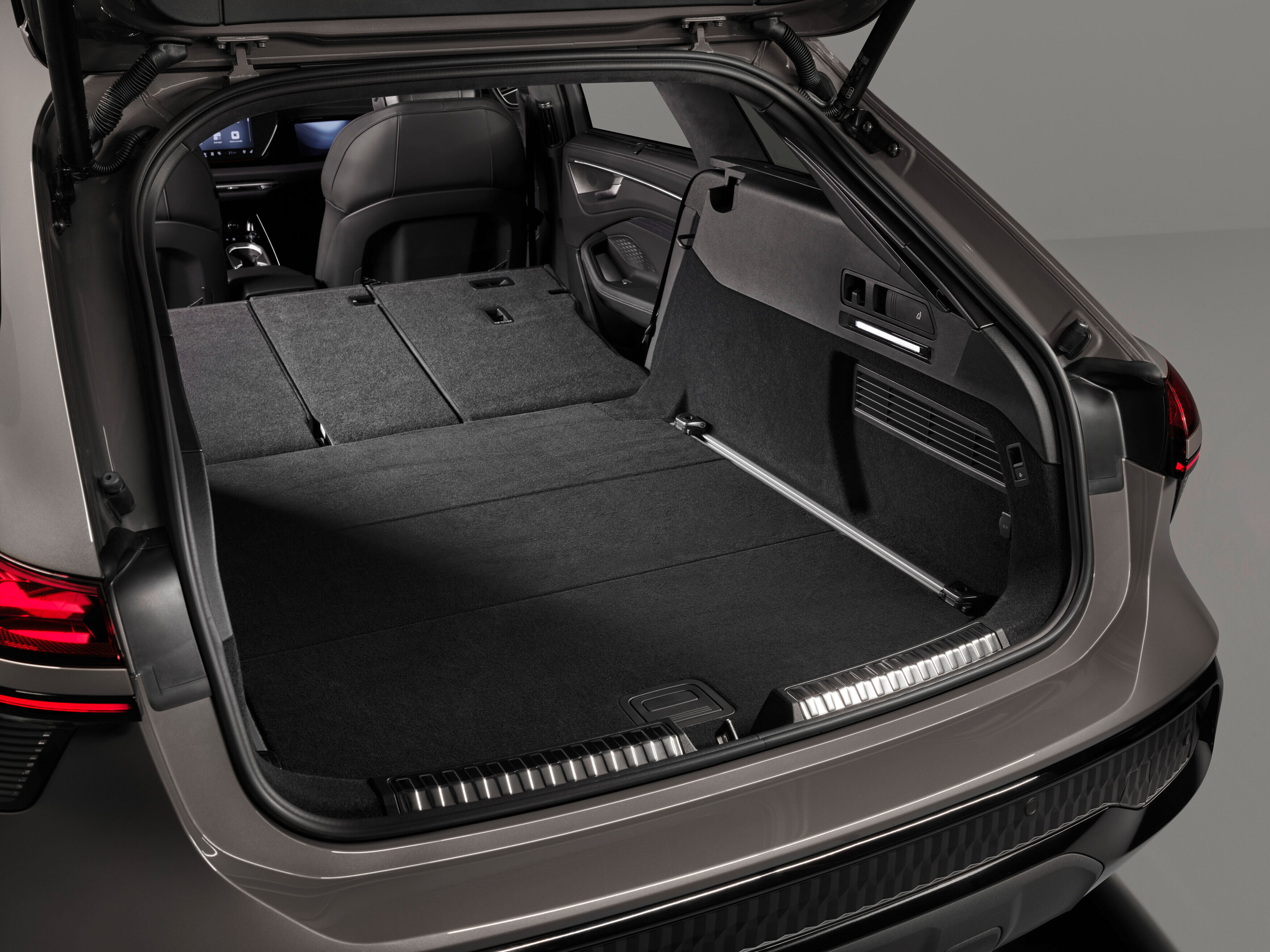 Audi A6 allroad e-hybrid quattro kofferruimte