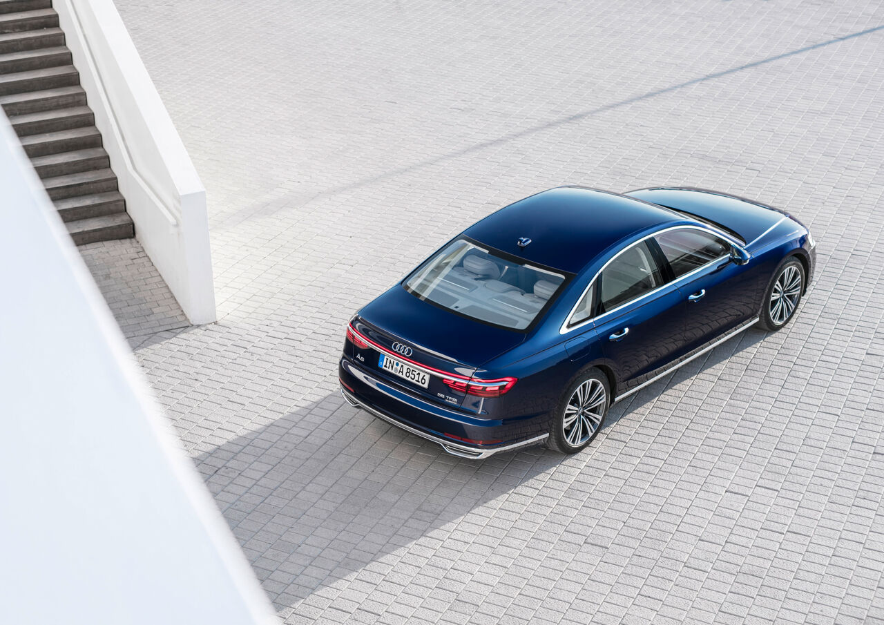 Audi A8 (4)