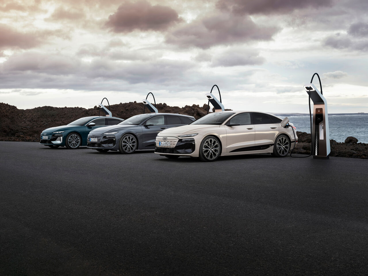 audia6e-tronfamily-1