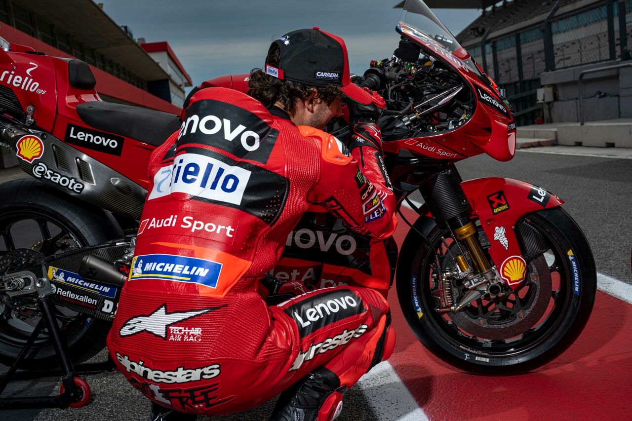 audisport-ducatilenovoteam3