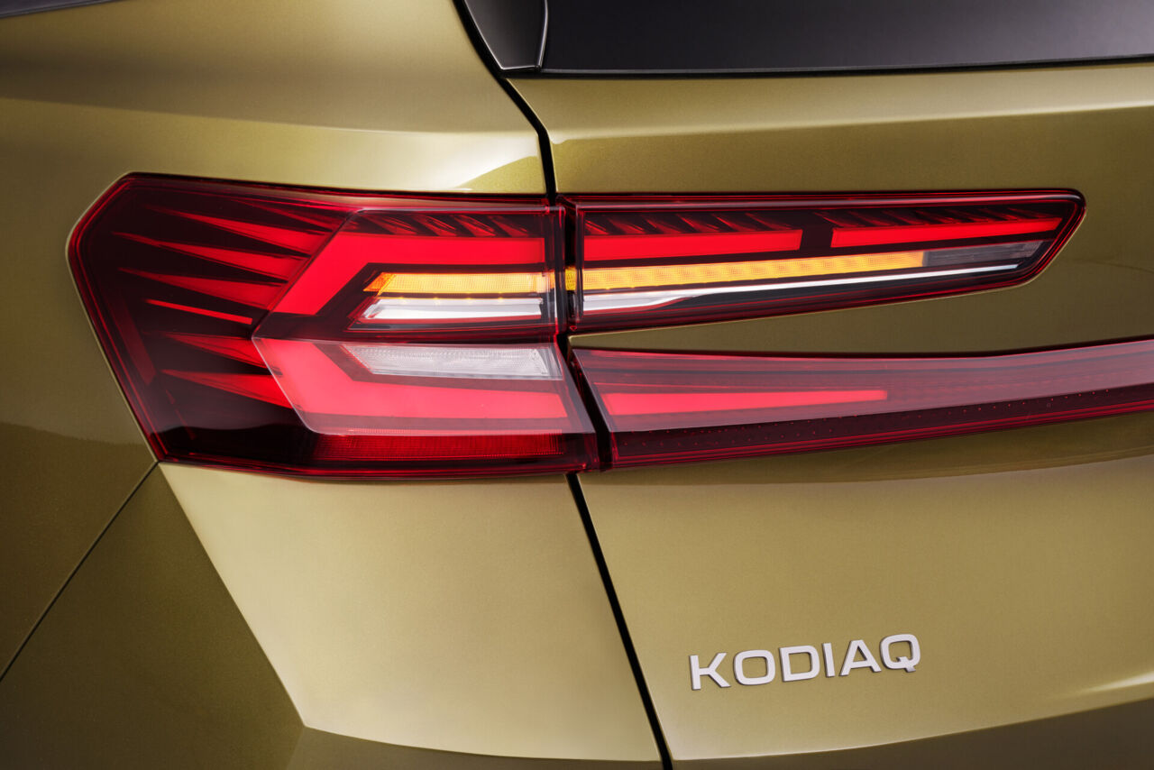 kodiaq_lights_rear03_e5a85e63-1920x1281 (1)