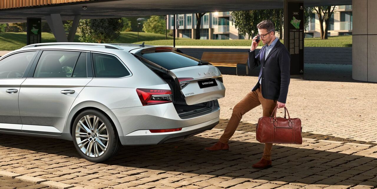SKODA SUPERB COMBI Header 2880 x 1200