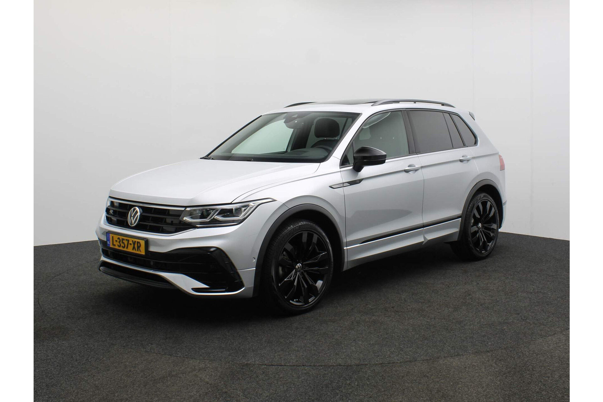 Volkswagen Tiguan R-Line Business+