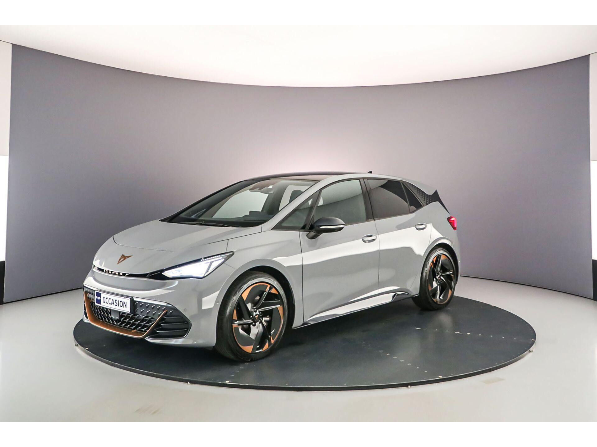 CUPRA Born Copper Edition