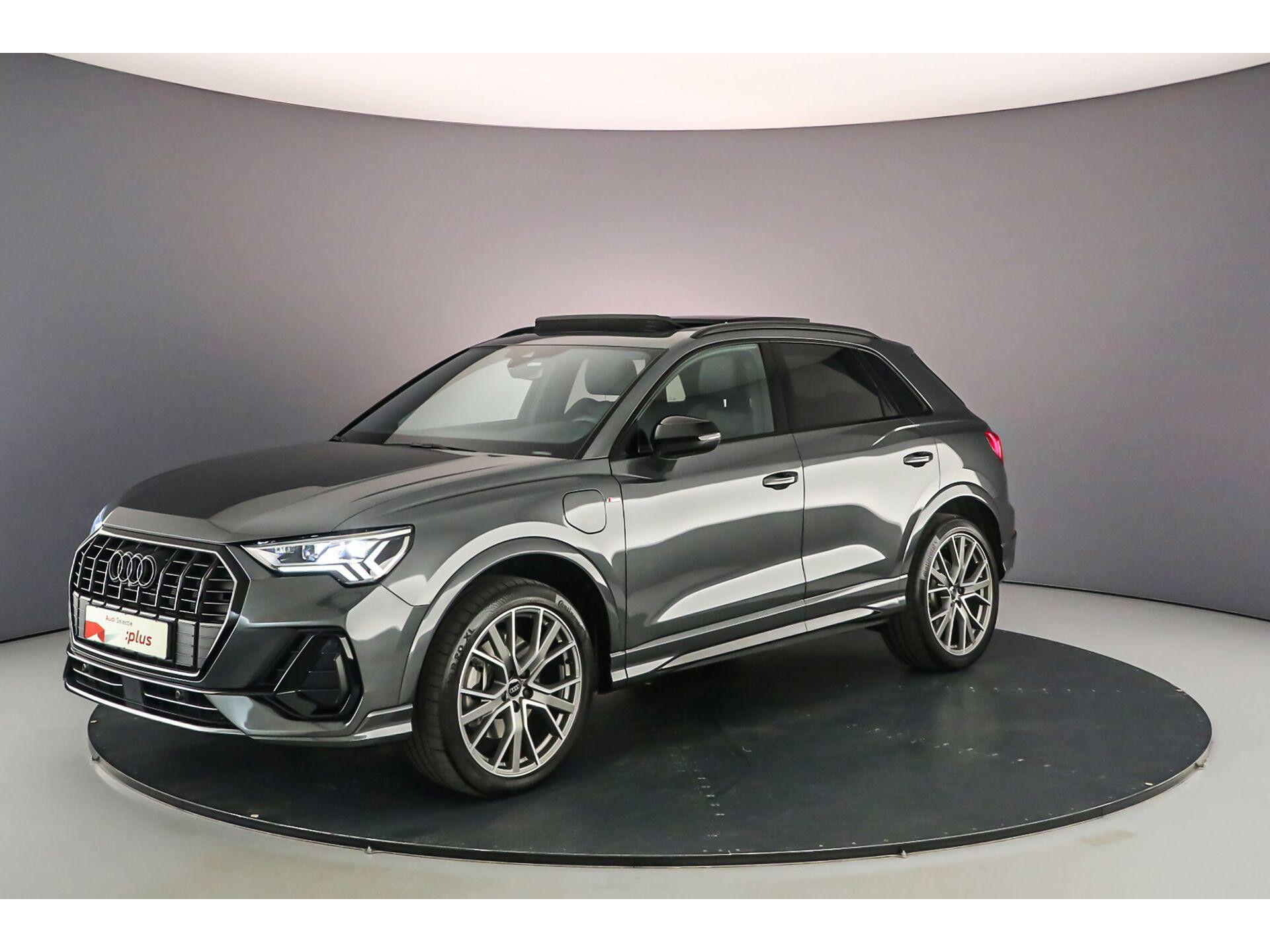 Audi Q3 45 TFSI e S edition