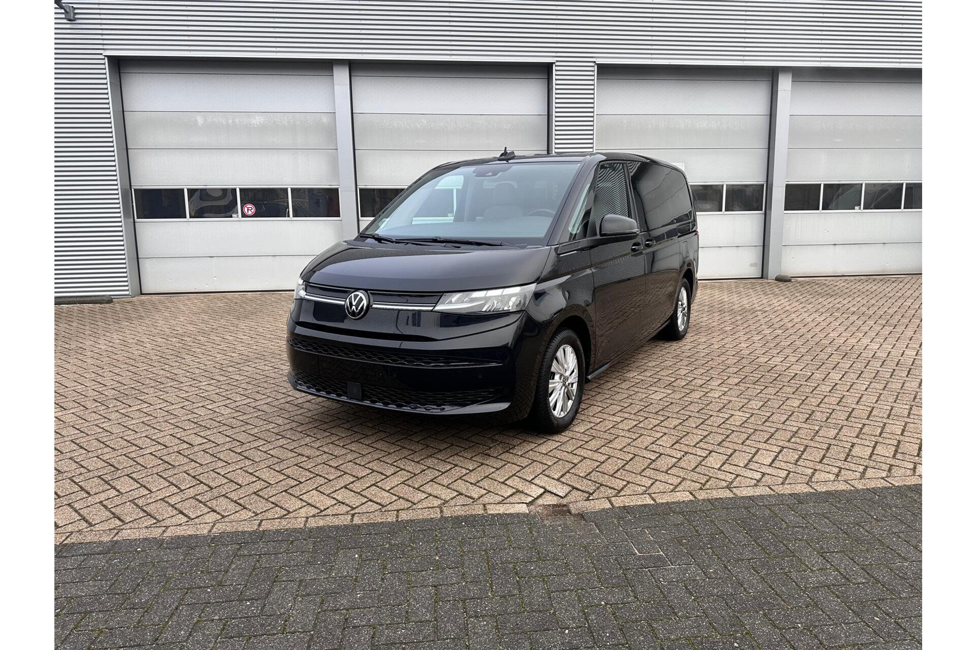 Volkswagen Multivan 1.4 eHybrid 150pk L2H1 Life