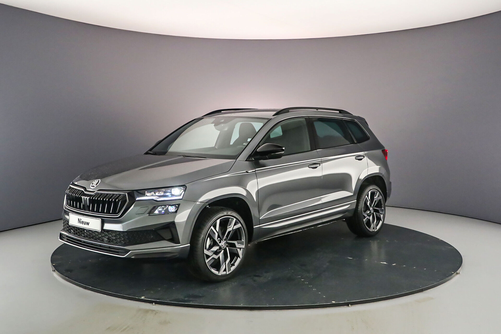 Škoda Karoq 1.5 TSI 150pk Sportline Business 3.500,- inruilpremie