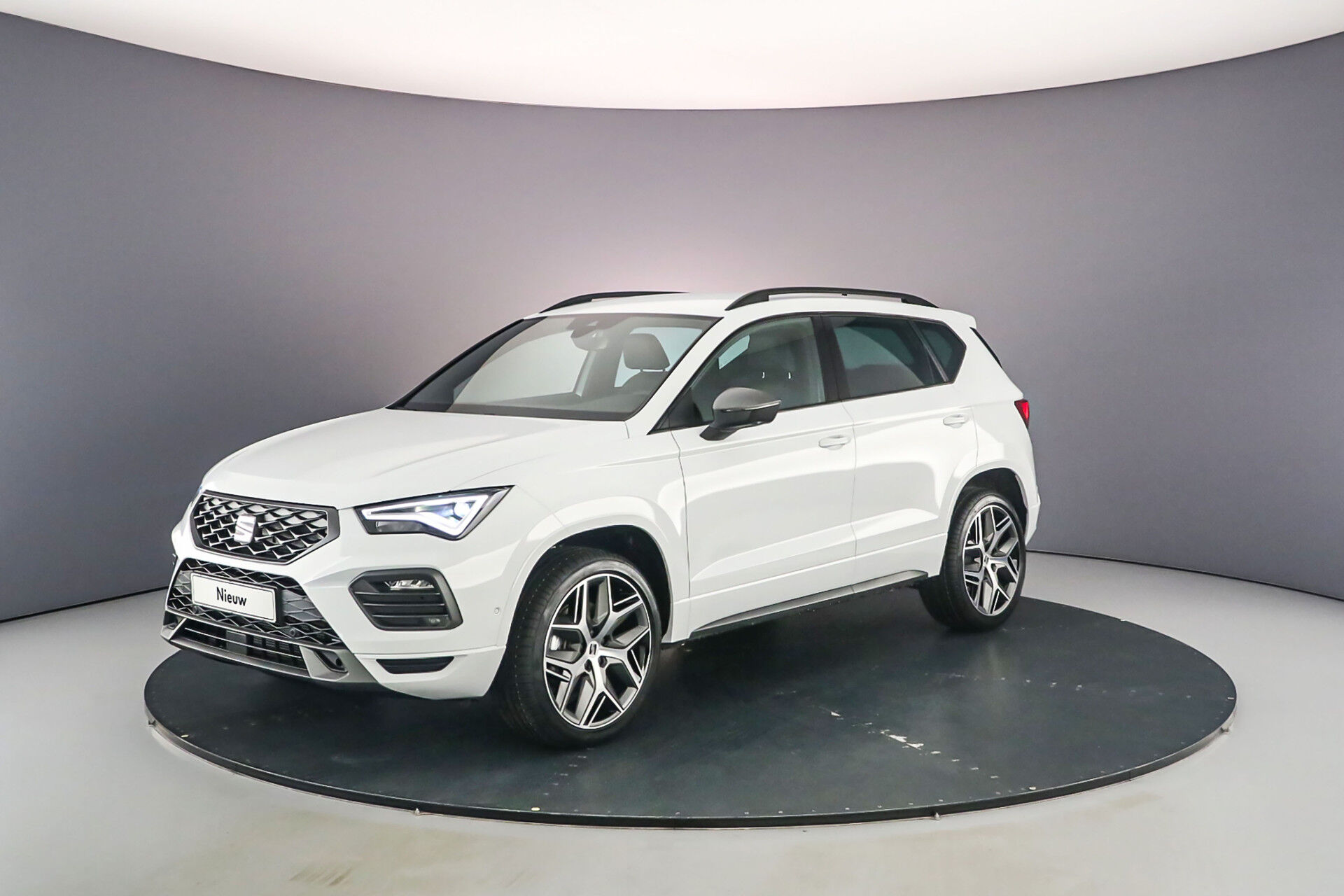 SEAT Ateca 1.5 TSI 150pk FR Business Intense €3.000,- inruilpremie