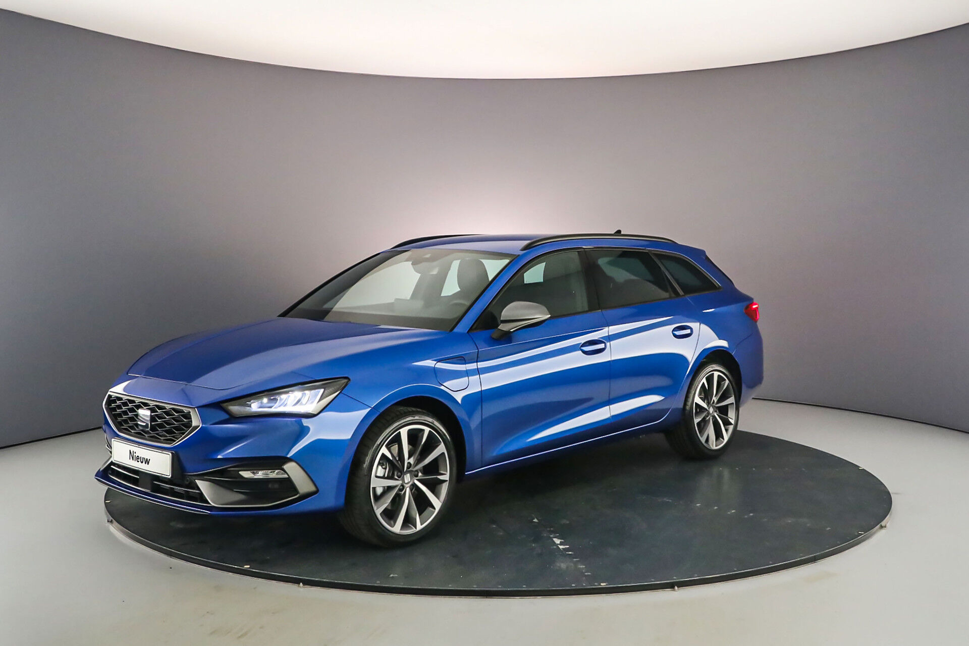 SEAT Leon Sportstourer 1.5 TSI eHybrid 204pk FR PHEV First Edition 3.000,- inruilpremie