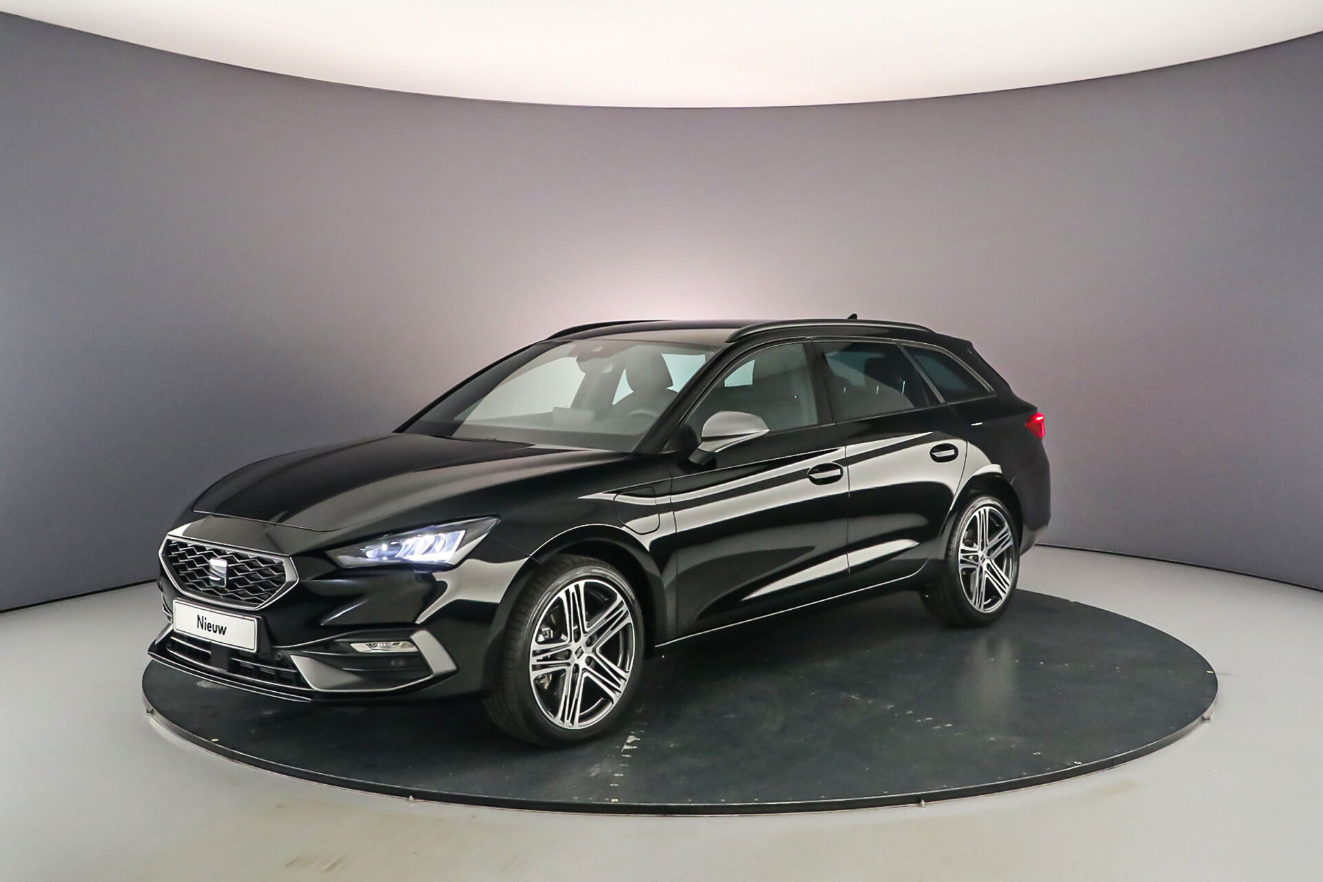 SEAT Leon Sportstourer 1.5 TSI eHybrid 204pk FR PHEV First Edition 3.000,- inruilpremie