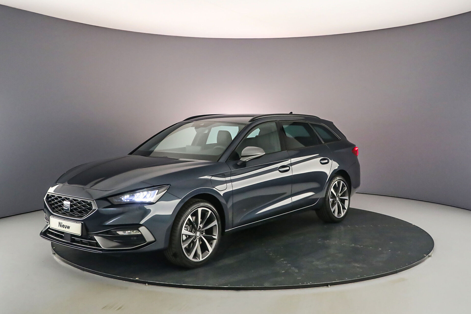 SEAT Leon Sportstourer 1.5 TSI eHybrid 204pk FR PHEV First Edition 3.000,- inruilpremie