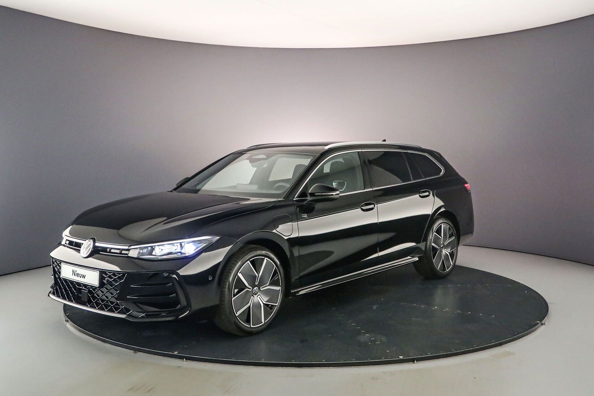 Volkswagen Passat Variant 1.5 eHybrid 204pk R-Line Edition - eHybrid