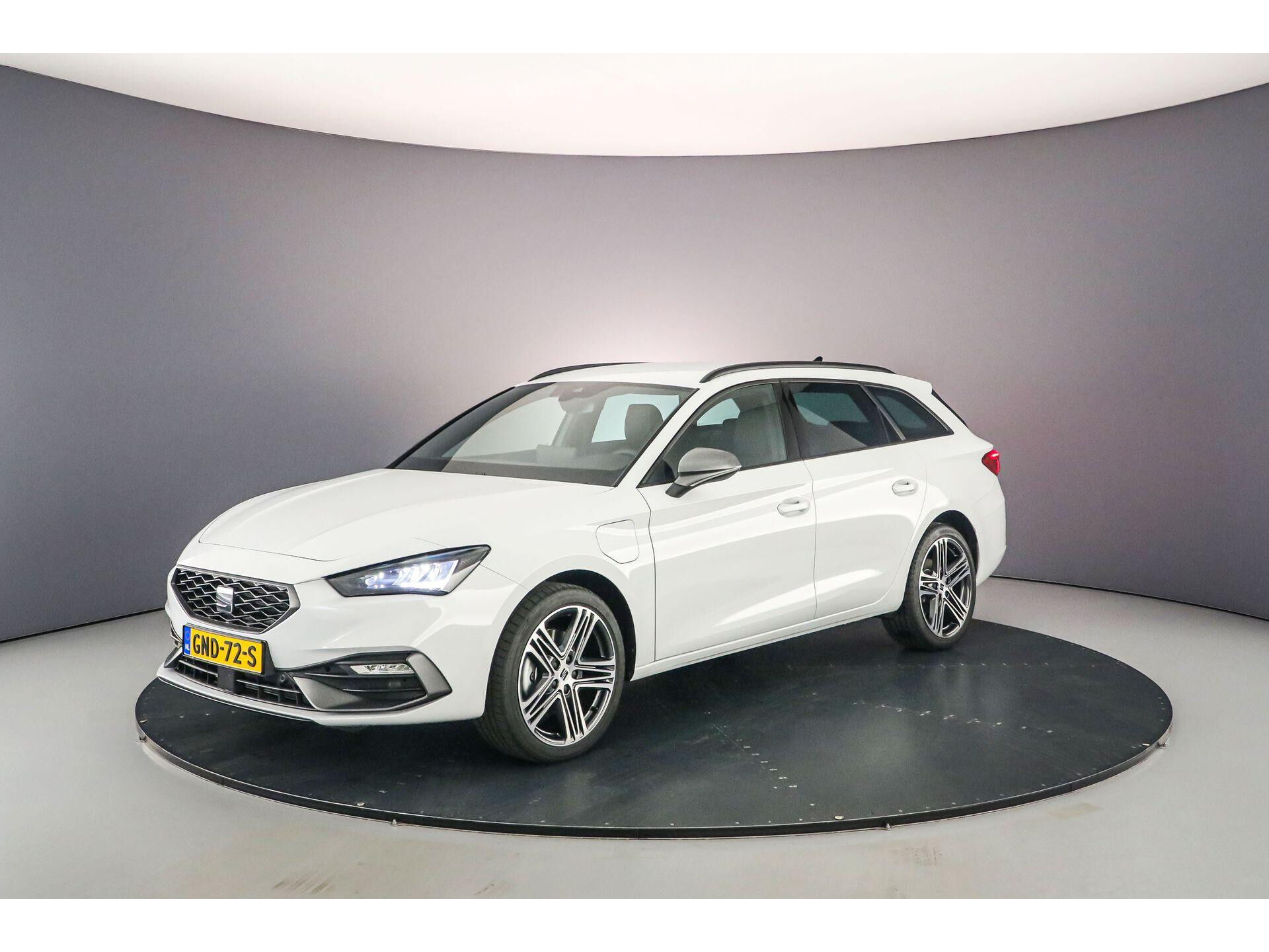 SEAT Leon Sportstourer FR First Edition