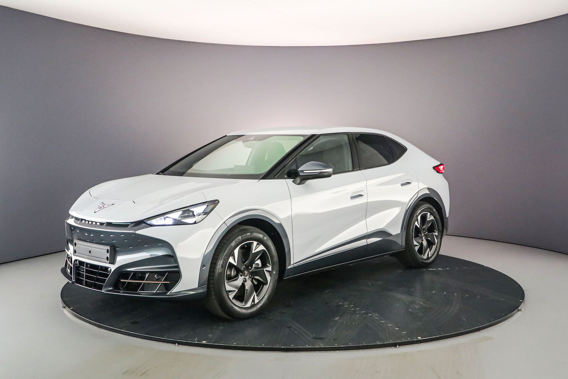 CUPRA Tavascan 77kWh batterij 286pk Business voorraadactie private lease slechts 599,-