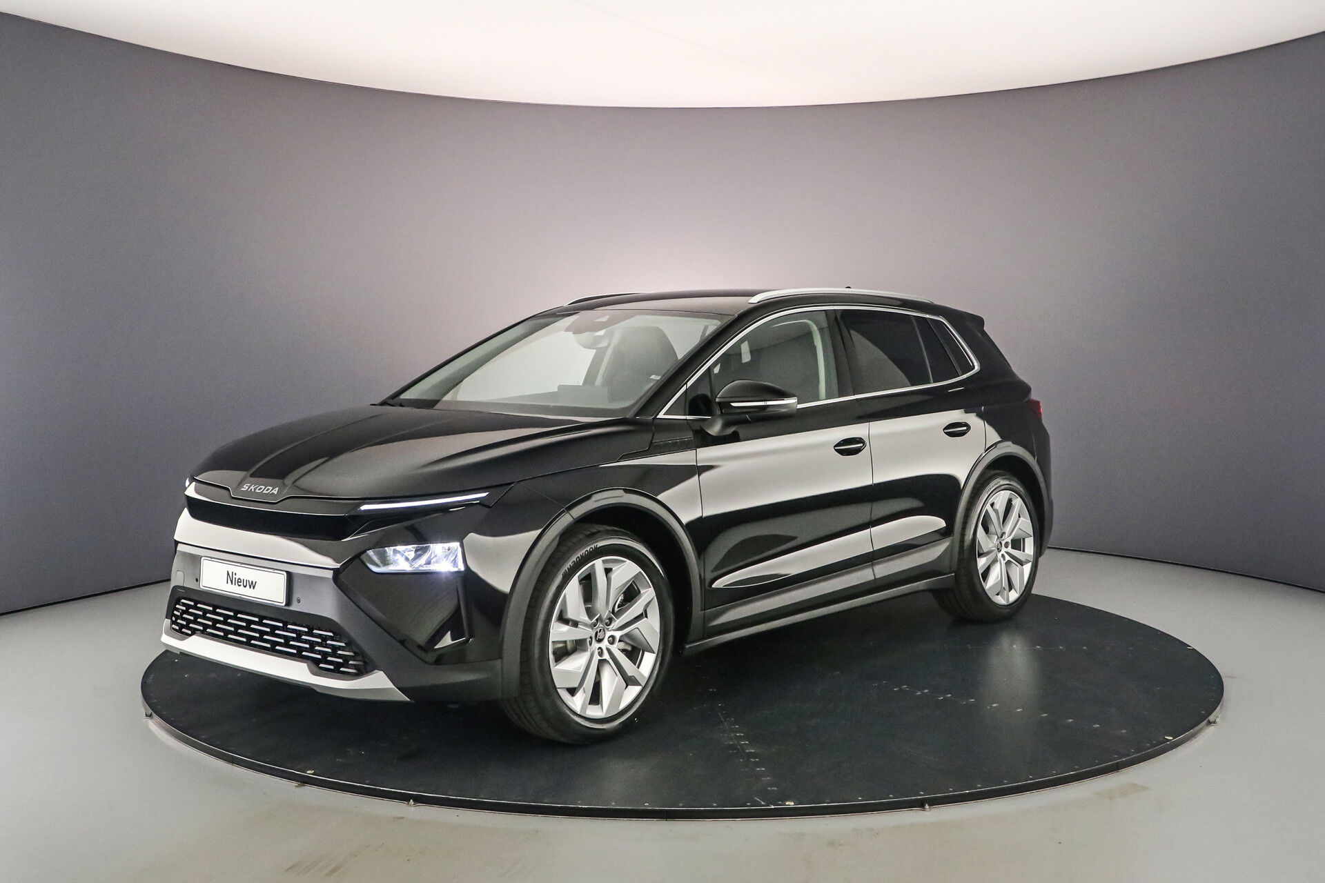 Škoda Elroq Elektromotor 82 kWh 286pk Business Edition €1.500,- Inruilpremie!