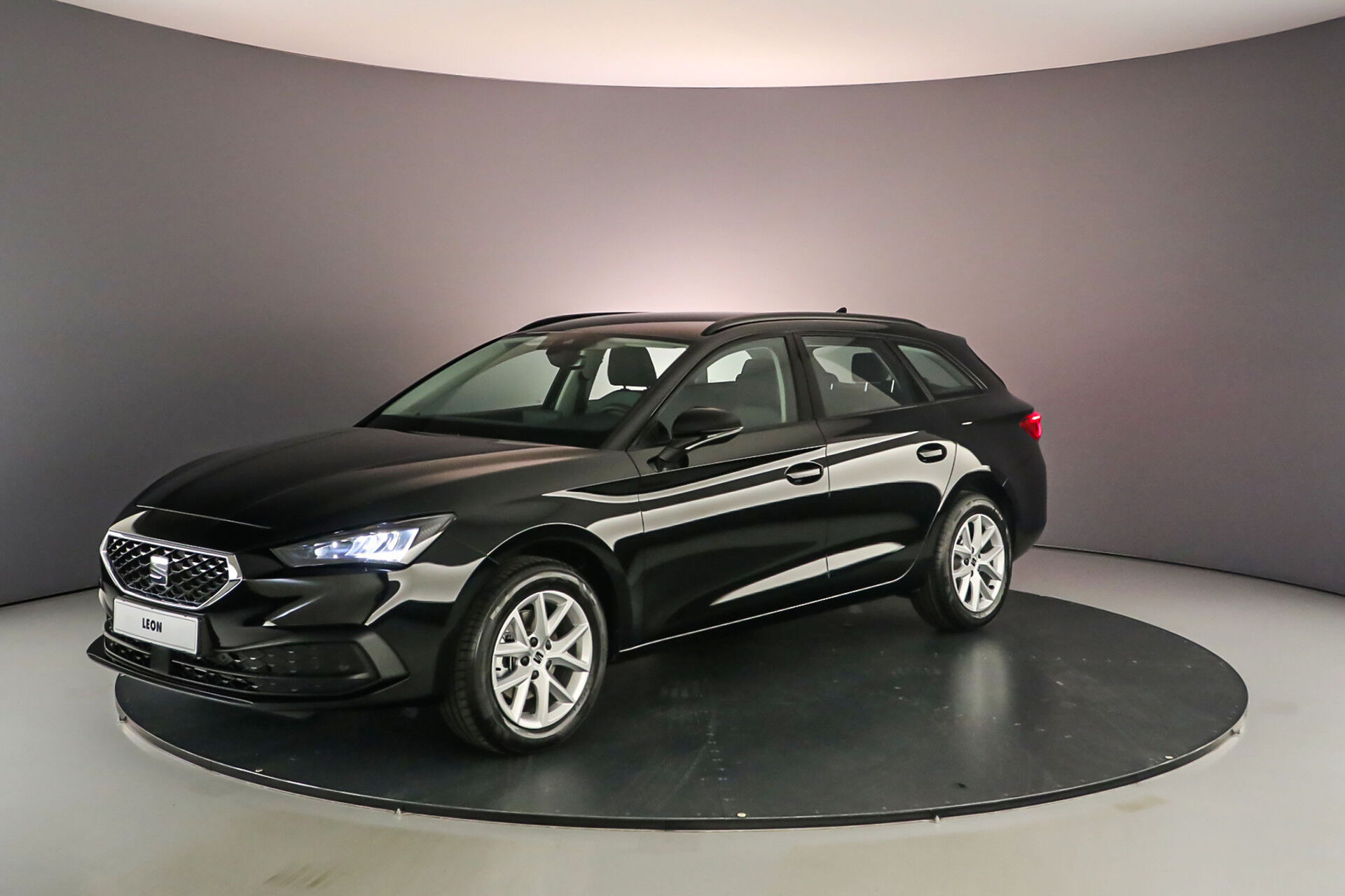 SEAT Leon Sportstourer 1.5 TSI 116pk Style €519,- private lease