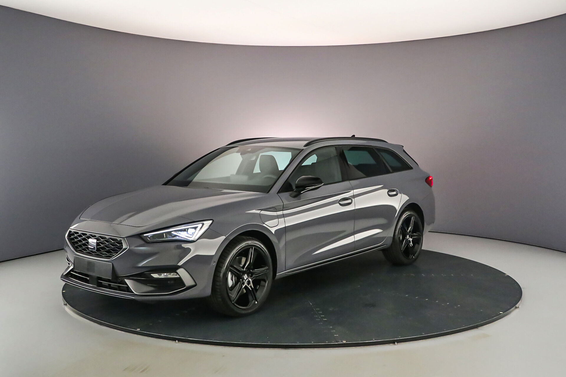 SEAT Leon Sportstourer 1.5 TSI eHybrid 204pk FR Business - eHybrid voorraadactie