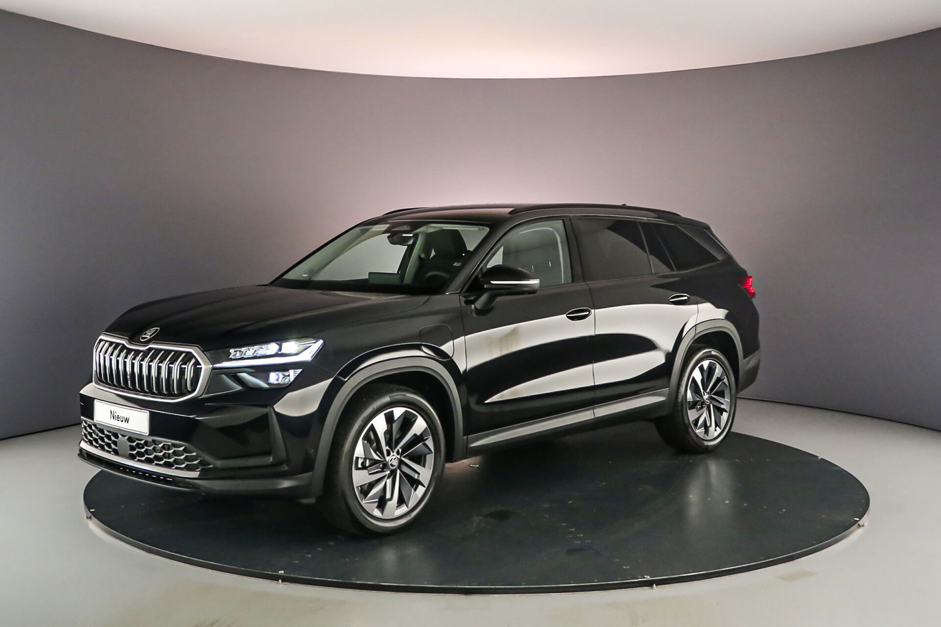 Škoda Kodiaq 1.5 TSI iV 204pk Business Edition €48.431,- incl inruilpremie