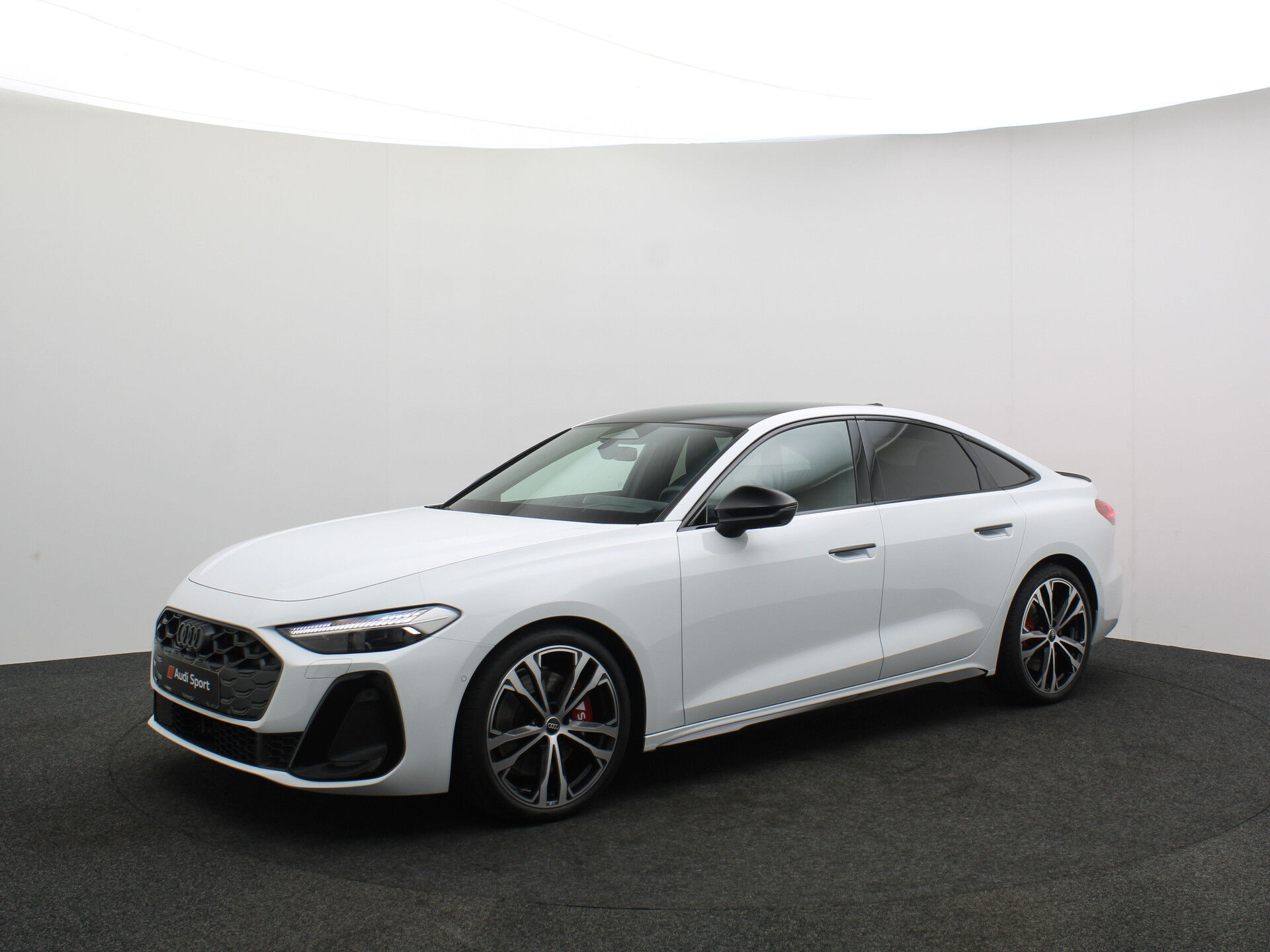 Audi S5 Limousine TFSI quattro 368- pk - S5 50 year edition - 6 cilinder - | Bang & Olufsen Premium Sound System met 3D-geluid en hoofdsteunluidsprekers | Elektrisch instelbare voorstoelen | MMI experience pro - Superdeal € 6.432,- extra prijsvoordeel !!