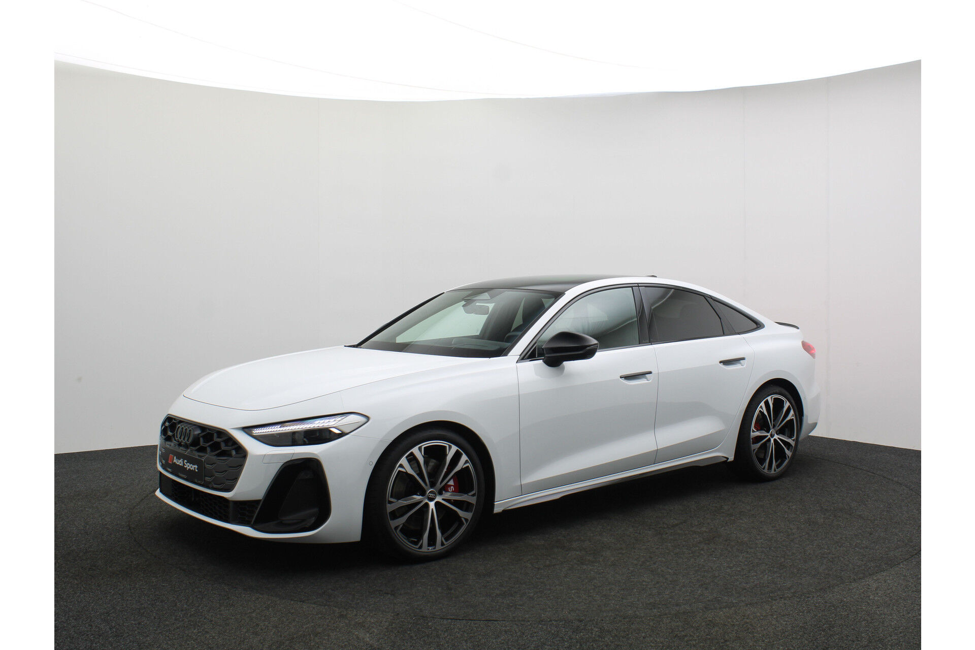 Audi S5 Limousine TFSI quattro 368- pk - S5 50 year edition - 6 cilinder - | Bang & Olufsen Premium Sound System met 3D-geluid en hoofdsteunluidsprekers | Elektrisch instelbare voorstoelen | MMI experience pro