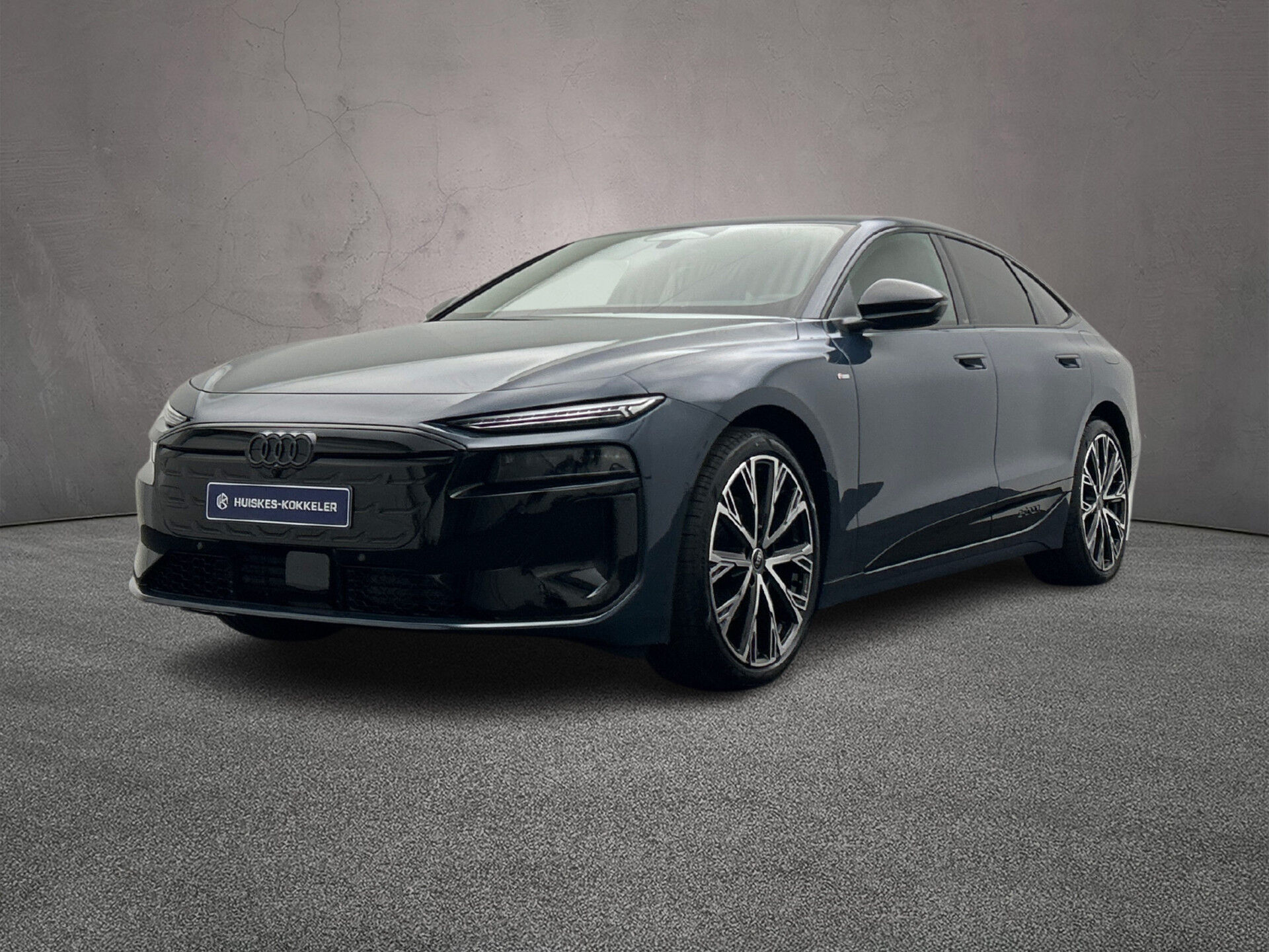 Audi A6 Sportback e-tron 83 kWh elektromotor 286pk S edition - Zwart Optiek- Rode Remzadels -Privacy glas