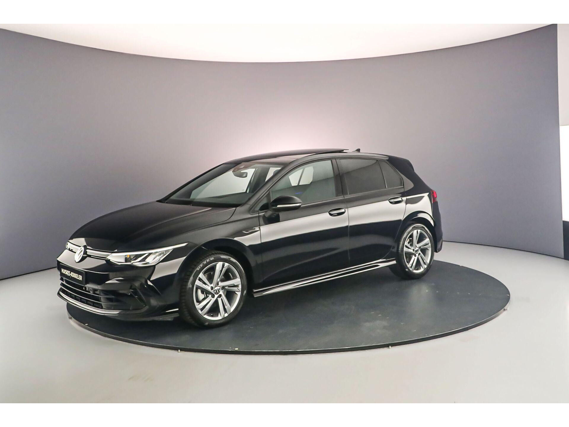 Volkswagen Golf 1.5 eTSI R-Line Business