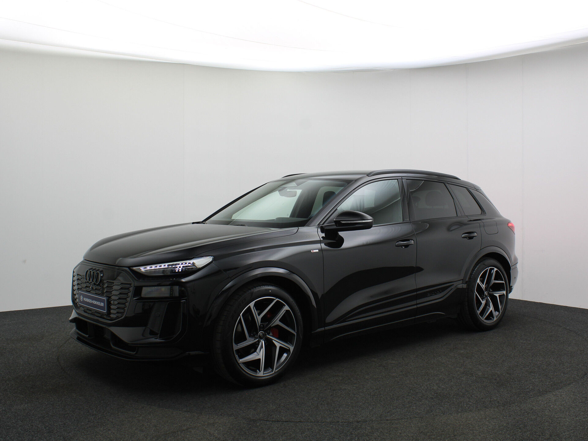 Audi Q6 e-tron e-tron 252pk S edition